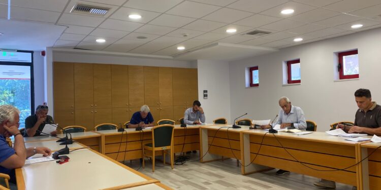 Ενίσχυση του Νοσοκομείου Αμαλιάδας και επισκευές σχολείων