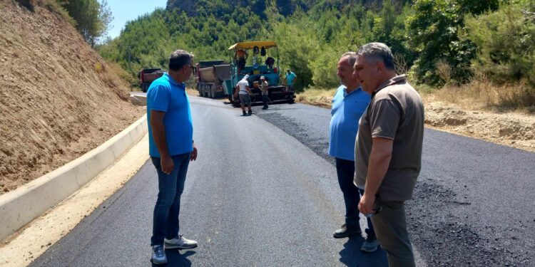 ΔΗΜΟΣ ΠΥΡΓΟΥ: Ολοκληρώνεται η αποκατάσταση του συνδετήριου δρόμου Πύργου-Οινόης με το λατομείο Ελαιώνα