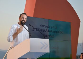 “Μπροστά για όλους”: Ένα όνομα, μία υπόσχεση!