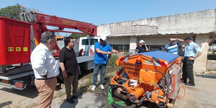 ΔΗΜΟΣ ΠΥΡΓΟΥ: Εξασφάλισε σύγχρονο μηχάνημα επουλωτικό λάκκων!