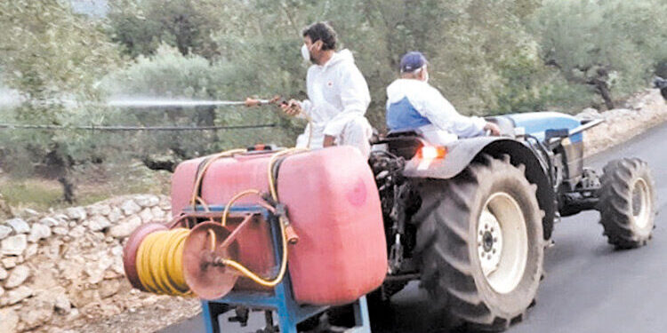 ΠΕΡΙΦΕΡΕΙΑΚΗ ΕΝΟΤΗΤΑ ΗΛΕΙΑΣ ΔΙΕΥΘΥΝΣΗ ΑΓΡΟΤΙΚΗΣ ΟΙΚΟΝΟΜΙΑΣ: Δολωματικοί ψεκασμοί σε Τ.Κ. της Ηλείας