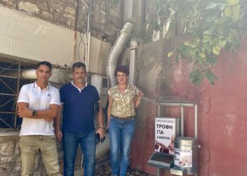 ΔΗΜΟΣ ΖΑΧΑΡΩΣ: Τοποθετήθηκαν ταΐστρες και ποτίστρες!