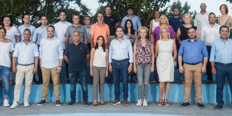 ΚΩΝΣΤΑΝΤΙΝΟΣ ΜΗΤΡΟΠΟΥΛΟΣ: “Κοιτάμε μπροστά με τους πρώτους τριάντα υποψήφιους δημοτικούς συμβούλους”