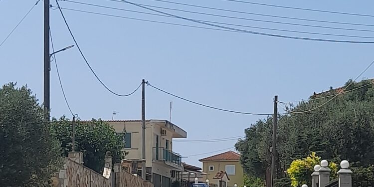 ΔΗΜΟΣ ΑΝΔΡΙΤΣΑΙΝΑΣ – ΚΡΕΣΤΕΝΩΝ: Εγκατάσταση υπερσύγχρονων φωτιστικών στην Τ.Κ. Ραχών