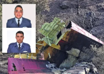 “Πάμε για τελευταίο εφοδιασμό και φεύγουμε” – Τα τελευταία λόγια των πιλότων του μοιραίου Canadair που συνετρίβη