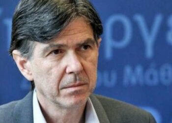 ΔΗΜΗΤΡΗΣ ΜΠΑΞΕΒΑΝΑΚΗΣ: “Θα βοηθήσει ο Ανδρουλάκης τη Δεξιά στην αλλοίωση του εκλογικού σώματος;”