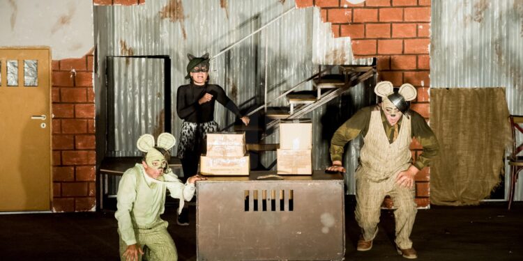 “Ντίλης ο Μεγαλοπρεπής”: Οι περιπέτειες των ποντικών που χάρισαν χαμόγελα…