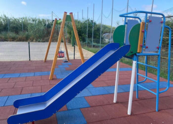 ΔΗΜΟΣ ΑΝΔΡΑΒΙΔΑΣ – ΚΥΛΛΗΝΗΣ:  Έτοιμη και η νέα παιδική χαρά στο Κουρτέσι!
