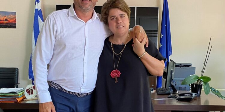 Η Χρυσούλα Ψυχογιού στο πλευρό του Γιάννη Λέντζα