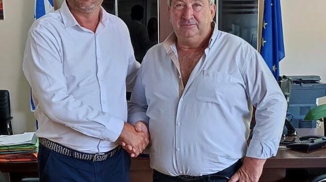 Ο Νίκος Κούγιας στο πλευρό του Γιάννη Λέντζα