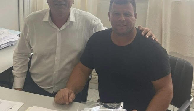 Ο Βασίλης Κλαμπάνος στο πλευρό του Γιάννη Λέντζα