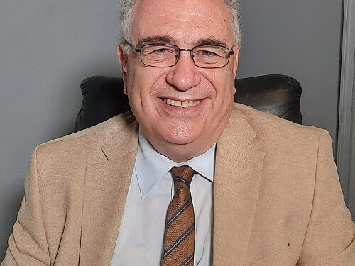 ΑΛΕΞΑΝΔΡΟΣ ΚΑΚΑΒΑΣ: “Έχουμε εξαιρετικούς σεναριογράφους. Το βλέπετε άλλωστε και από την απήχηση που έχουν οι σειρές στην τηλεόραση στον κόσμο”