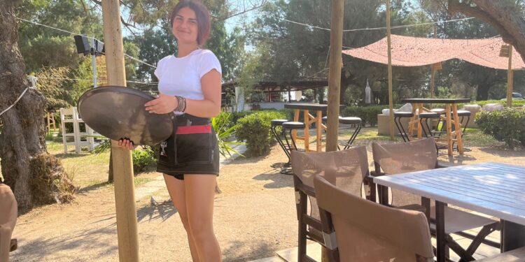 Το Δημοτικό Κάμπινγκ της Κουρούτας αποδόθηκε ως λαϊκή πλαζ