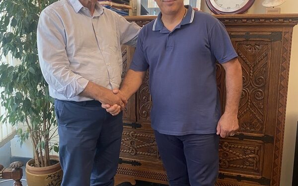 Ο Πρόεδρος της τοπικής κοινότητας Αρήνης Νικόλαος Πρασσάς συντάσσεται με την παράταξη ΝΕ.Δ.Α. και τον Δήμαρχο Κώστα Αλεξανδρόπουλο