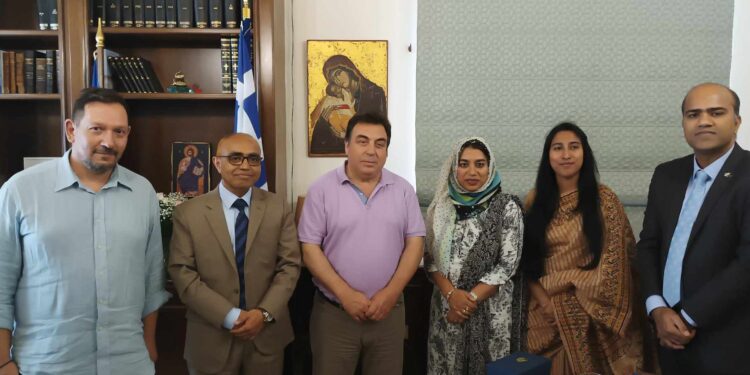 Ο Πρέσβης του Μπαγκλαντές στο Λάτσειο Δημοτικό Μέγαρο