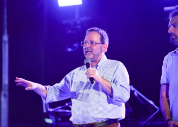 ΝΙΚΟΣ ΚΟΡΟΒΕΣΗΣ: “Η Φλόγα Πολιτισμού συνοδοιπόρος του εμπορικού κόσμου της πόλης και του Εμπορικού Συλλόγου Ήλιδας”