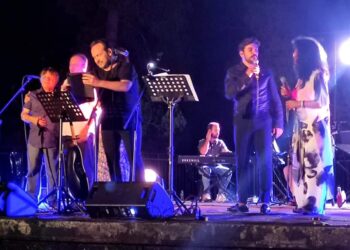 Μια βραδιά γεμάτη τραγούδια στα Μακρίσια!