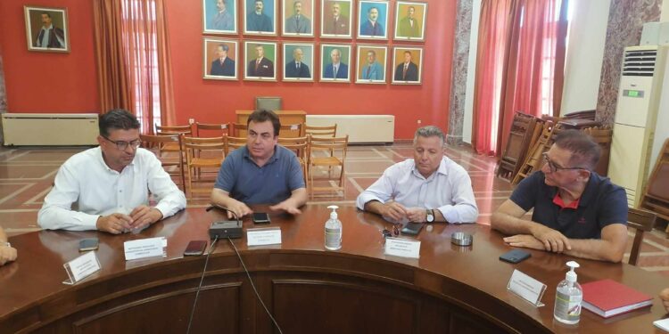 ΔΗΜΟΣ ΠΥΡΓΟΥ: Συνάντηση για την καλύτερη δυνατή ομαλή είσοδο φορτίων απορριμμάτων των Δήμων στο εργοστάσιο Τριανταφυλλιάς