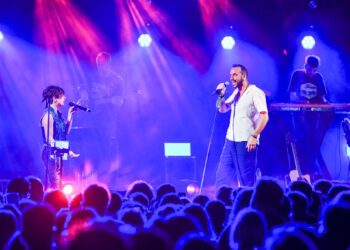 Ξέφρενο πάρτι με τον Πάνο Μουζουράκη στην Κουρούτα!