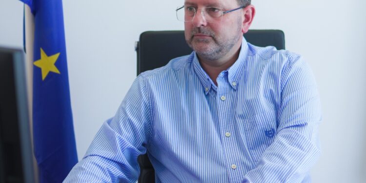 ΝΙΚΟΣ ΚΟΡΟΒΕΣΗΣ: “Η ΠΔΕ στηρίζει και προάγει το έργο των συγγραφέων συμπατριωτών μας”