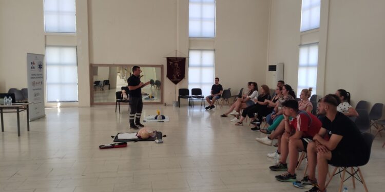 Τ.Κ. ΧΑΒΑΡΙΟΥ: Με επιτυχία το 1ο σεμινάριο πρώτων βοηθειών με χρήση απινιδωτή και ΚΑΡΠΑ