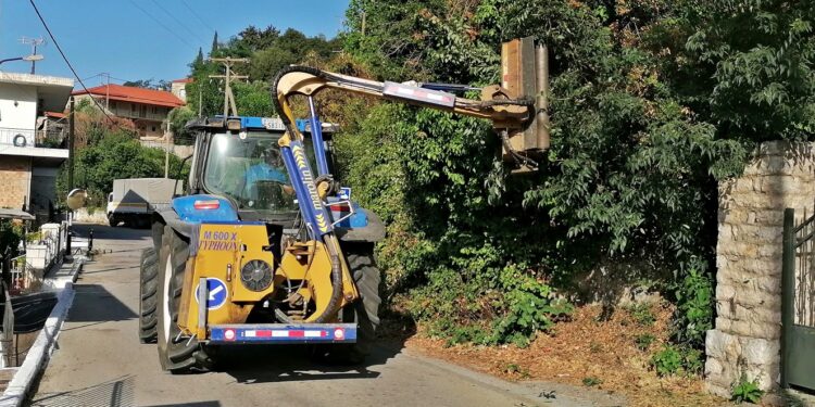 ΔΗΜΟΣ ΖΑΧΑΡΩΣ: Εργασίες απομάκρυνσης κλαριών και φερτών υλικών και αποκατάστασης βατότητας οδών στη Δ.Ε Φιγαλείας