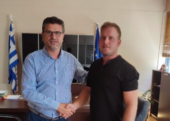 Ο Γιώργος Κράγκαρης στο πλευρό του Γιάννη Λέντζα