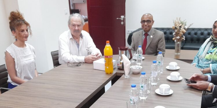 Στο επίκεντρο η παραμονή των υπηκόων Μπαγκλαντές