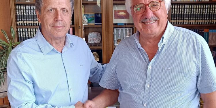 Ο δικηγόρος και πρώην Δημοτικός Σύμβουλος Δημήτρης Χριστόπουλος με τον Γιώργο Γεωργιόπουλο