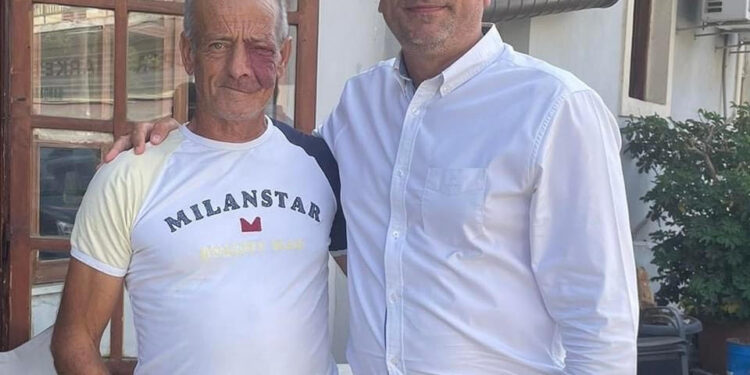 Ο Χρήστος Πέρδικας στο πλευρό του Γιάννη Λέντζα