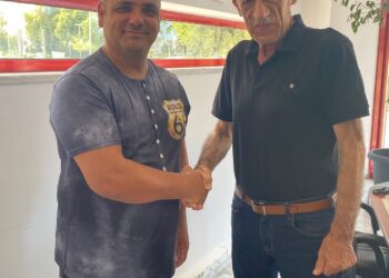 Ο Τόνυ Ανυφαντής στηρίζει Γιάννη Λυμπέρη!