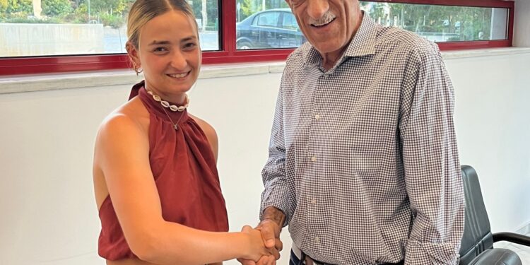 Παρούσα με τον Γιάννη Λυμπέρη και η Εύα Αργυροπούλου!