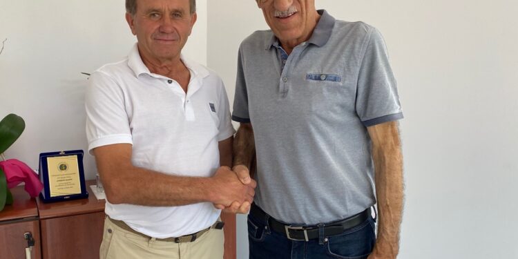 Πάντα στο πλευρό του Γιάννη Λυμπέρη!