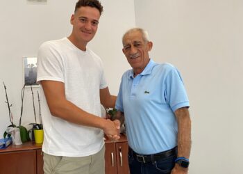 Από τα παρκέ της Elite League στα παρκέ του Δήμου!