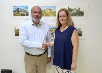 Υποψήφια με τον συνδυασμό του Τάκη Δημητρουλόπουλου η Δώρα Καλάκου