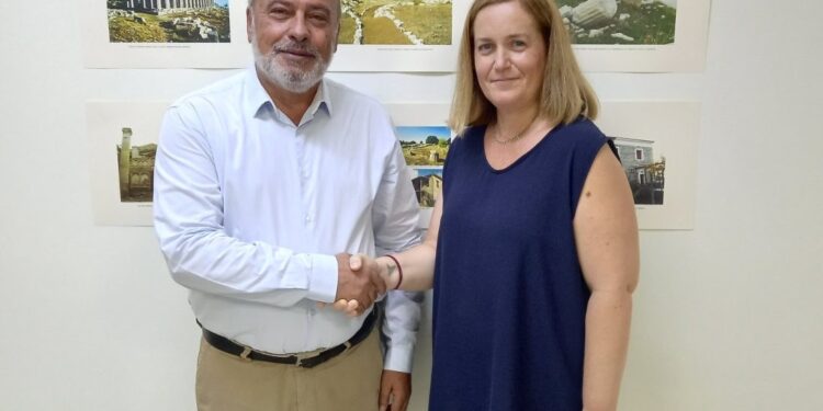 Υποψήφια με τον συνδυασμό του Τάκη Δημητρουλόπουλου η Δώρα Καλάκου