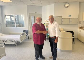 “ΗΛΙΔΑ ΝΕΑ ΕΠΟΧΗ” – ΝΕΕΣ ΥΠΟΨΗΦΙΟΤΗΤΕΣ: Ο ιατρός- Διευθυντής του Τμήματος Επειγόντων Περιστατικών του Νοσοκομείου Αμαλιάδας  ΒΑΓΓΕΛΗΣ ΔΗΜΗΤΡΟΠΟΥΛΟΣ  με τον Γιάννη Λυμπέρη!