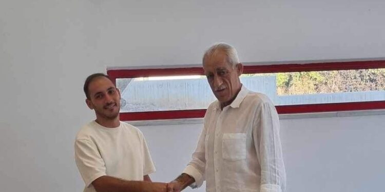 Υποψήφιος με τον Γιάννη Λυμπέρη και ο Άγγελος Ροδόπουλος!