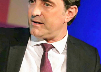 ΚΩΣΤΑΣ ΚΑΡΠΕΤΑΣ: “Για τη νίκη της μεγάλης και  πλειοψηφικής Δημοκρατικής  Παράταξης”