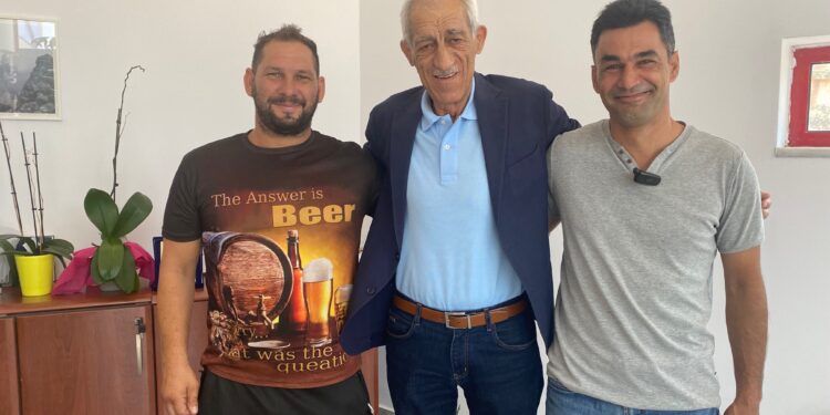 “Καρέ του άσου”  για τον Γιάννη Λυμπέρη  στην Τοπική Κοινότητα Κέντρου!