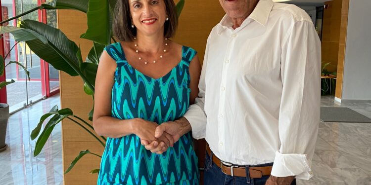 Με τον Γιάννη Λυμπέρη η εκπαιδευτικός Φωτεινή Πανουτσακοπούλου!