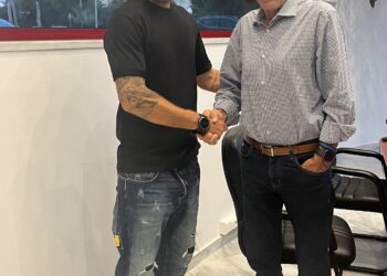 Ο Νίκος Σταθακόπουλος σε έναν… άλλο ‘μαραθώνιο’ με τον Γιάννη Λυμπέρη!