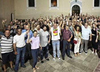 ΑΝΔΡΕΑΣ ΠΑΠΑΔΑΚΟΣ: “Με τα ίδια υλικά δεν χτίζεις το καινούργιο”