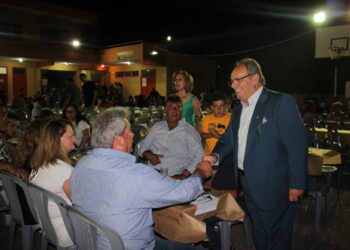 Τον υποψήφιο δήμαρχο Ήλιδας Ανδρέα Παπαδάκο “αγκάλιασε” το Χάβαρι