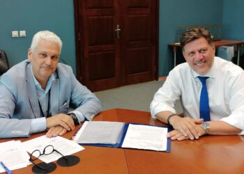 Ο ΑντιπεριεφρειάρχηςΦ. Ζαΐμης παρέδωσε Drones στον υπουργό Μιλτιάδη Βαρβιτσιώτη