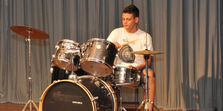 ΩΔΕΙΟ ΠΥΡΓΟΥ: Πνευστά και Κρουστά μουσικά όργανα για ξεχωριστές μουσικές σπουδές!