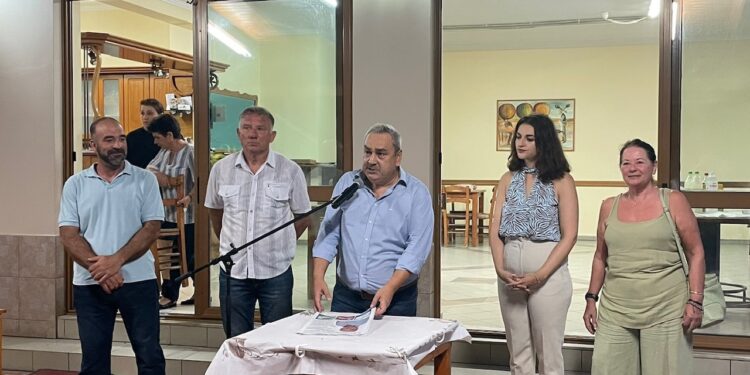 ΑΛΕΞΗΣ ΚΑΣΤΡΙΝΟΣ: “Έρχομαι με το κεφάλι ψηλά”