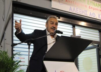 ΑΛΕΞΗΣ ΚΑΣΤΡΙΝΟΣ: “Έχετε μετατρέψει το Κουρβισιάνειο Πολιτιστικό Κέντρο σε εκλογικό σας κέντρο…”