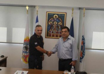 Επισκέψεις του δημάρχου Πύργου Παν. Αντωνακόπουλου στην Αστυνομική Διεύθυνση και την Πυροσβεστική Υπηρεσία