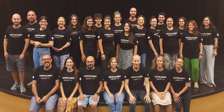 Συναυλία των συντελεστών του 1ου Voice Camp Αμαλιάδας στο Δημοτικό Θέατρο Αμαλιάδας